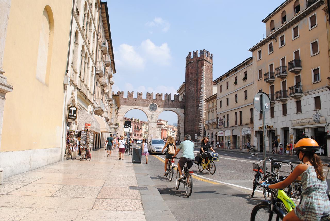 Dreaming Piazza Bra Rooms Verona Luaran gambar